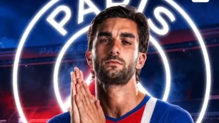 O atacante espanhol Ferran Torres é o novo reforço do Paris Saint-Germain, anunciado oficialmente no dia 15 de agosto de 2026 já fazendo polêmicas