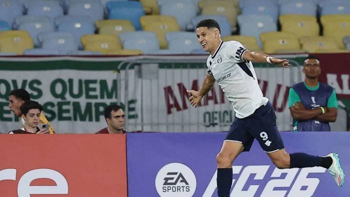 Conheça Alex Arce, atacante do Independiente Rivadavia especulado no Vasco