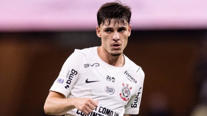 Breno Bidon decide ficar no Corinthians após investida do Besiktas