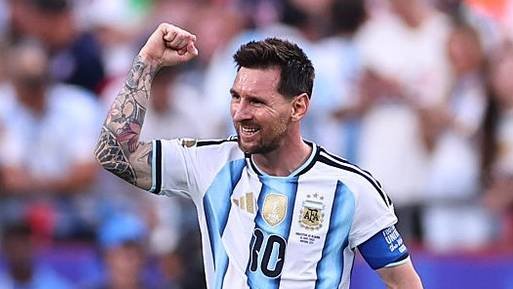 Messi anuncia aposentadoria da Argentina e encerra era histórica com a seleção