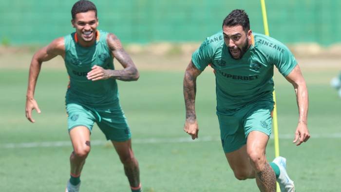 Fluminense ganha reforços importantes e Marcão prepara novidades para duelo com o Athletico-PR