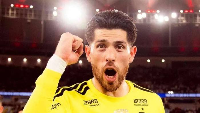 Rossi coloca condições para renovar com o Flamengo