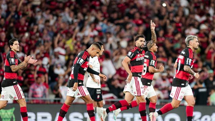 Flamengo dispara na briga pelo título, enquanto Grêmio e Inter ficam em alerta contra o rebaixamento